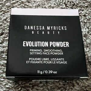Danessa Myricks Beauty Evolution Powder
